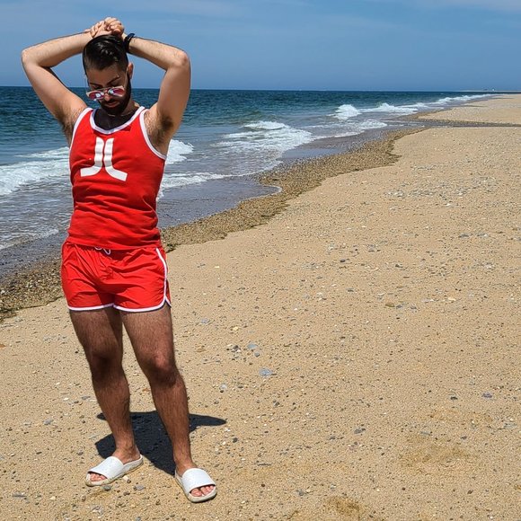 Meet your Posher, Tony - Picture 14 of 15